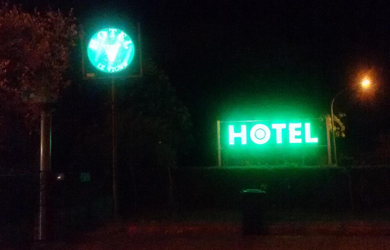 Hotel Le Vigne Contigliano ภายนอก รูปภาพ