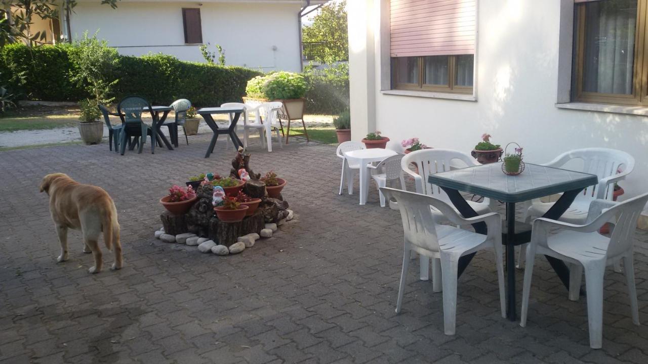 Hotel Le Vigne Contigliano ภายนอก รูปภาพ