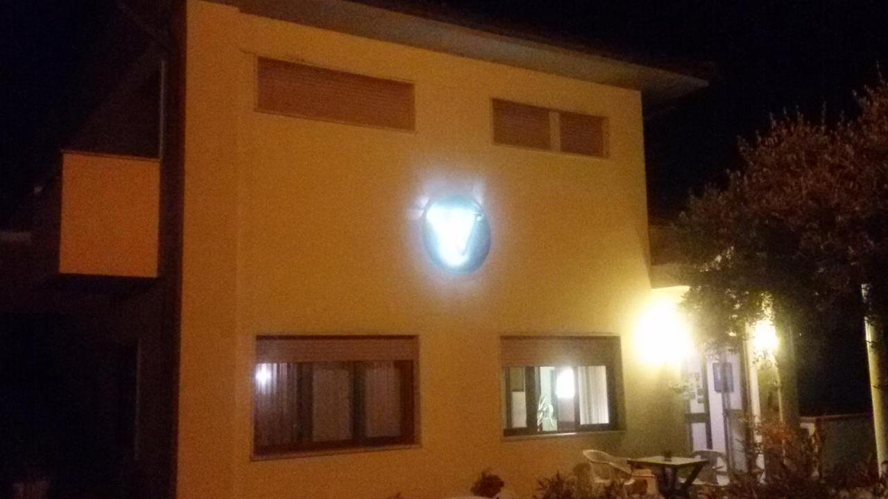 Hotel Le Vigne Contigliano ภายนอก รูปภาพ